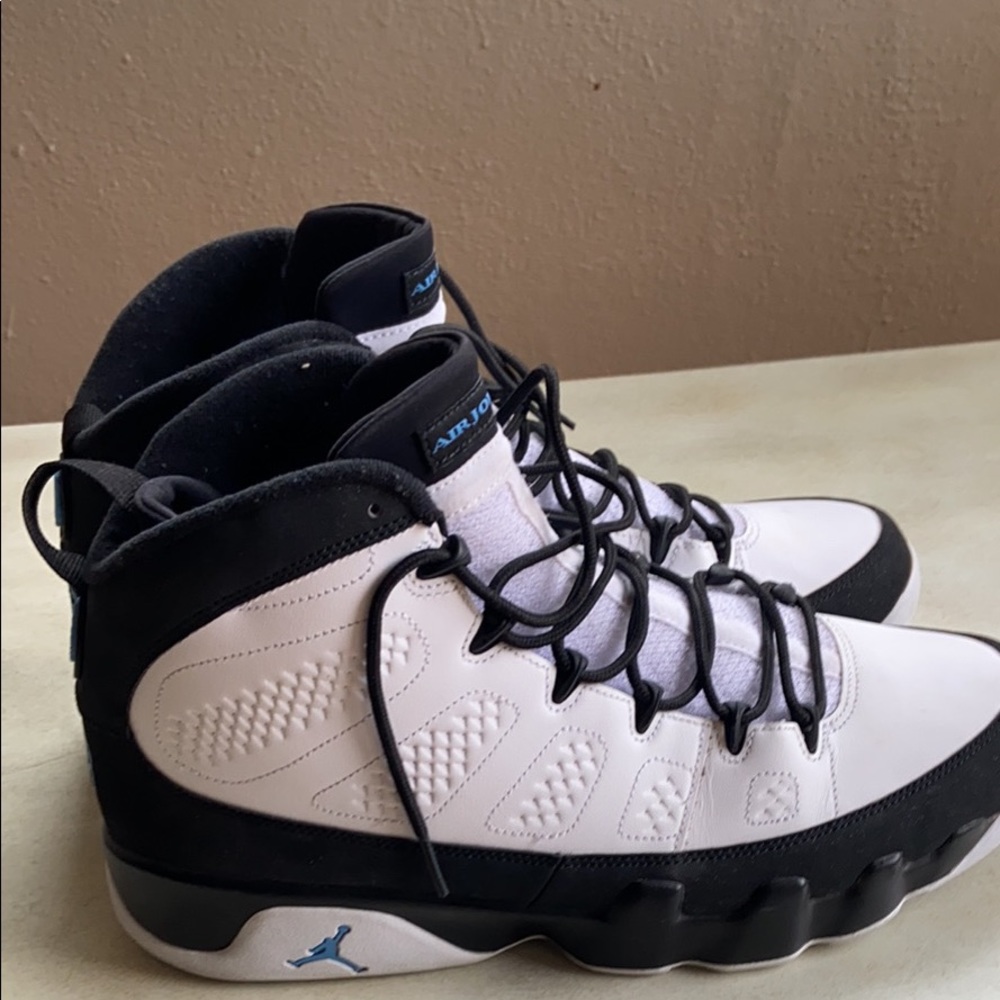 Jordan 9 University Blue
